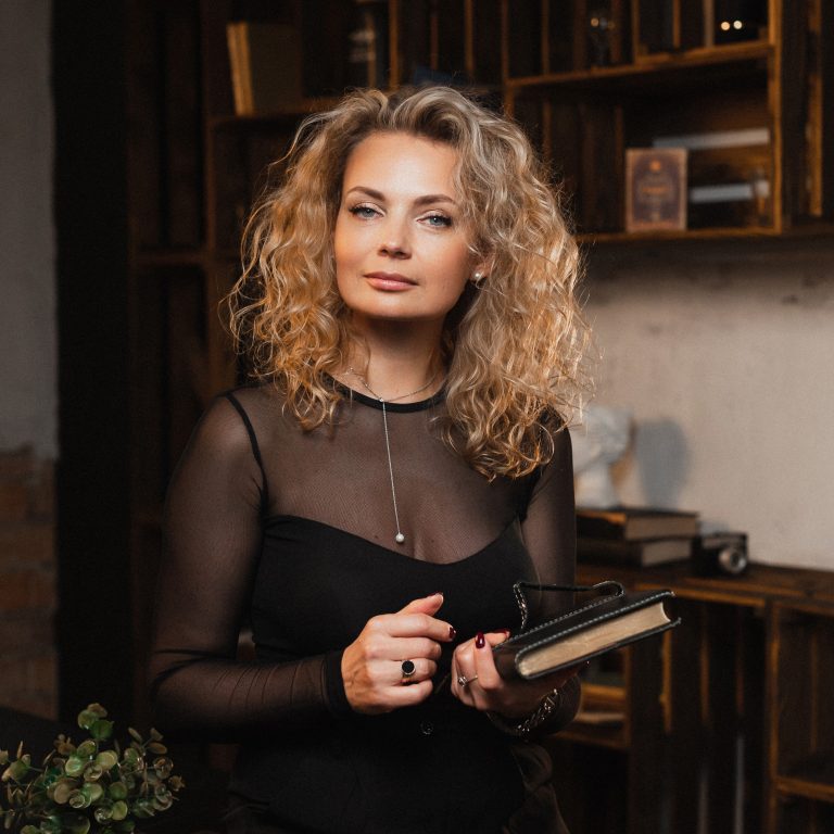 Он и Она: правила игры