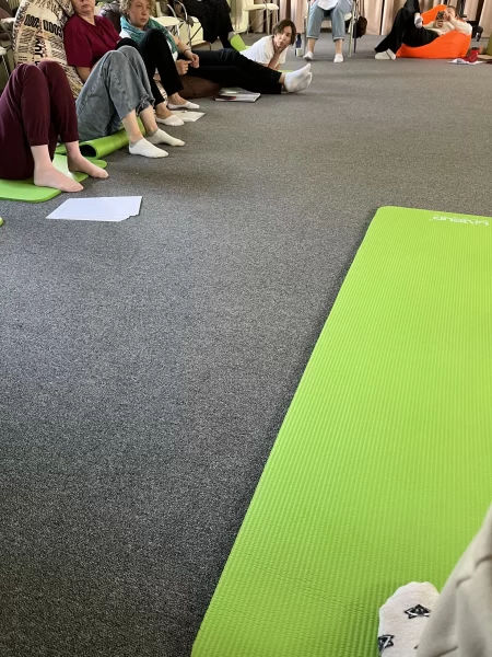 Супервизорская группа с фокусом на телесной работе